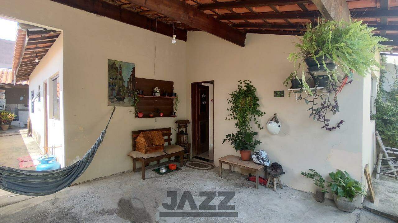 Casa à venda com 2 quartos, 93m² - Foto 4