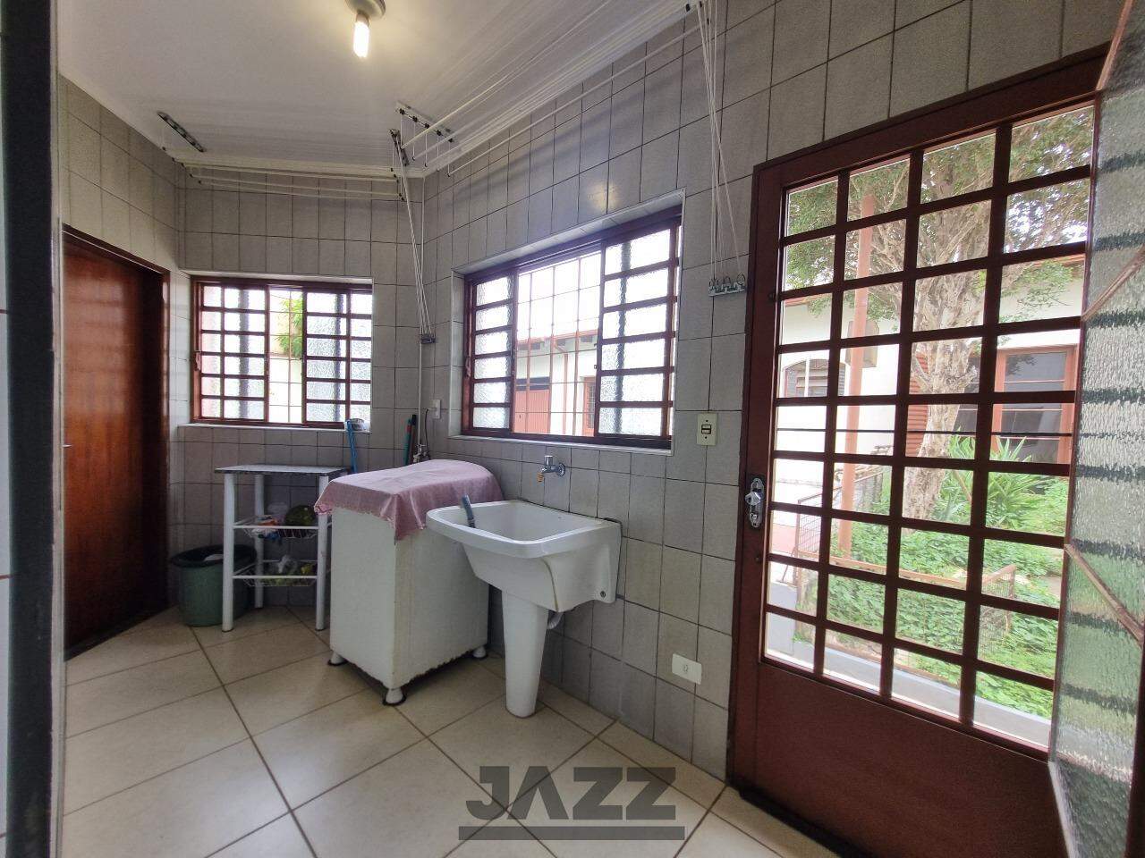 Casa à venda com 4 quartos, 420m² - Foto 17