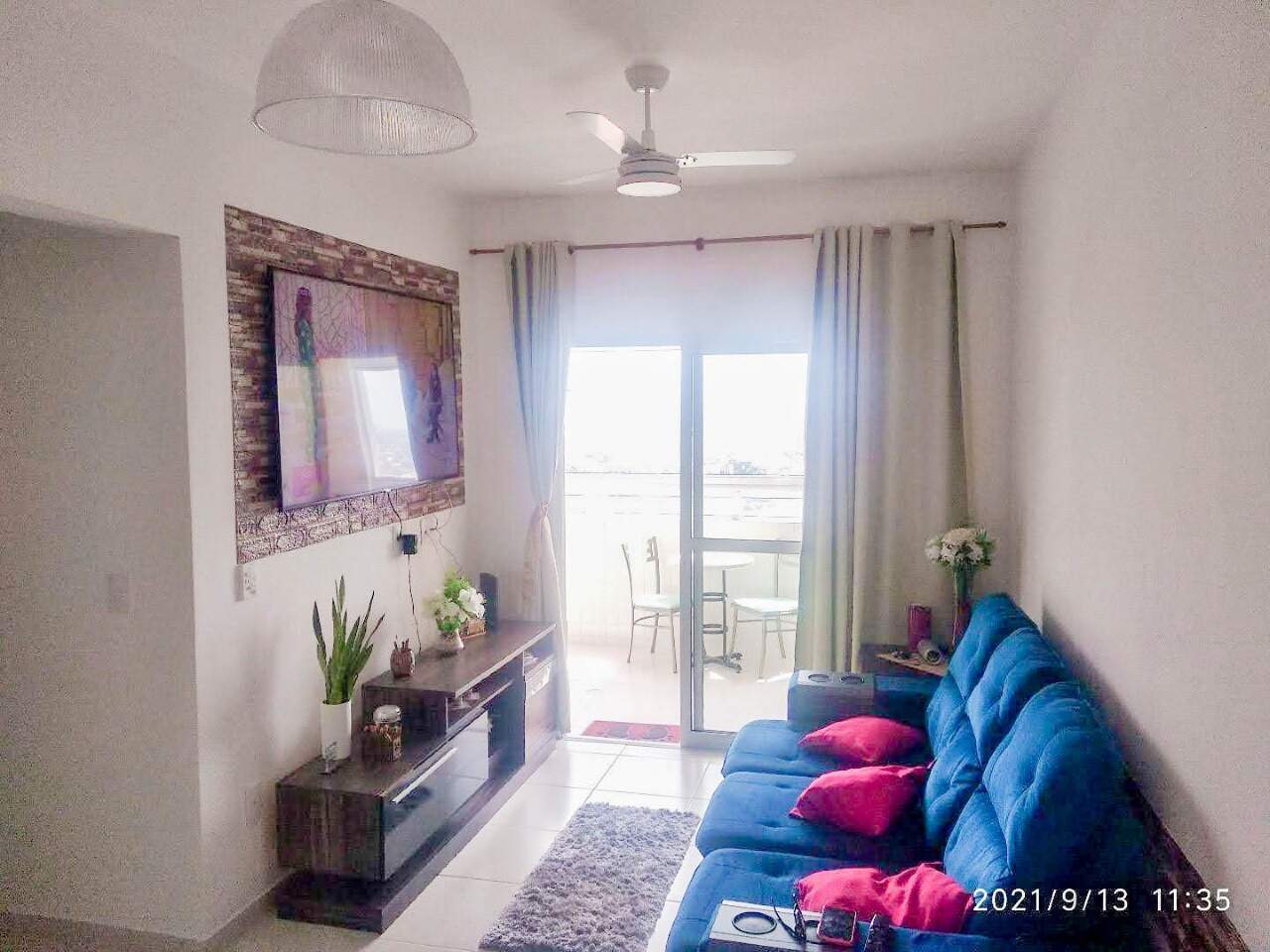 Apartamento à venda com 2 quartos, 76m² - Foto 2