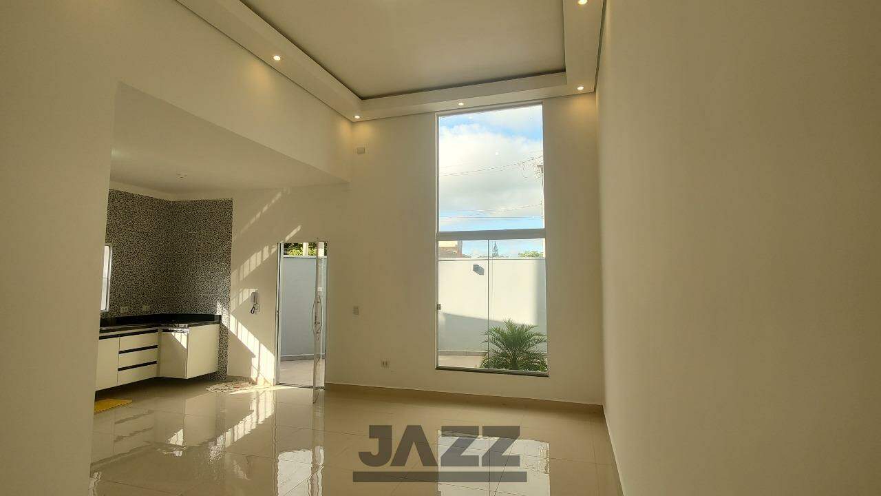 Casa à venda com 2 quartos, 115m² - Foto 1