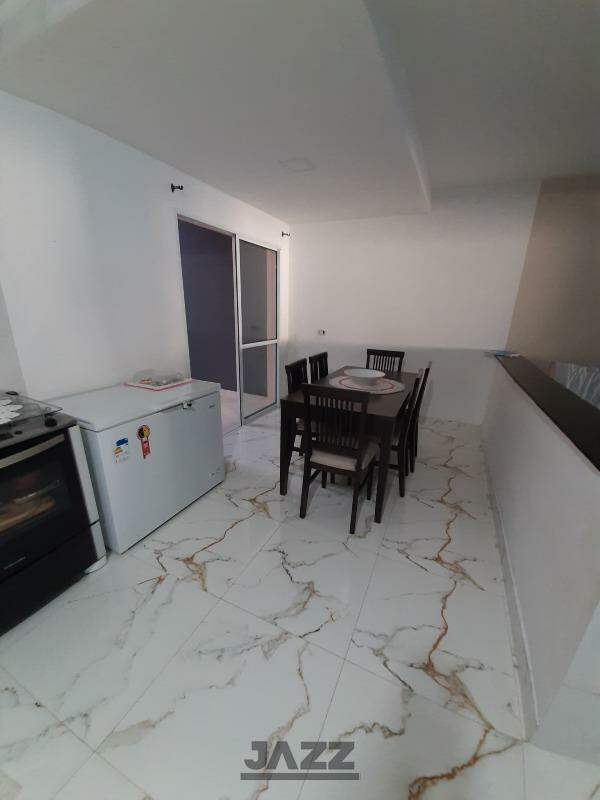 Casa à venda com 5 quartos, 190m² - Foto 2