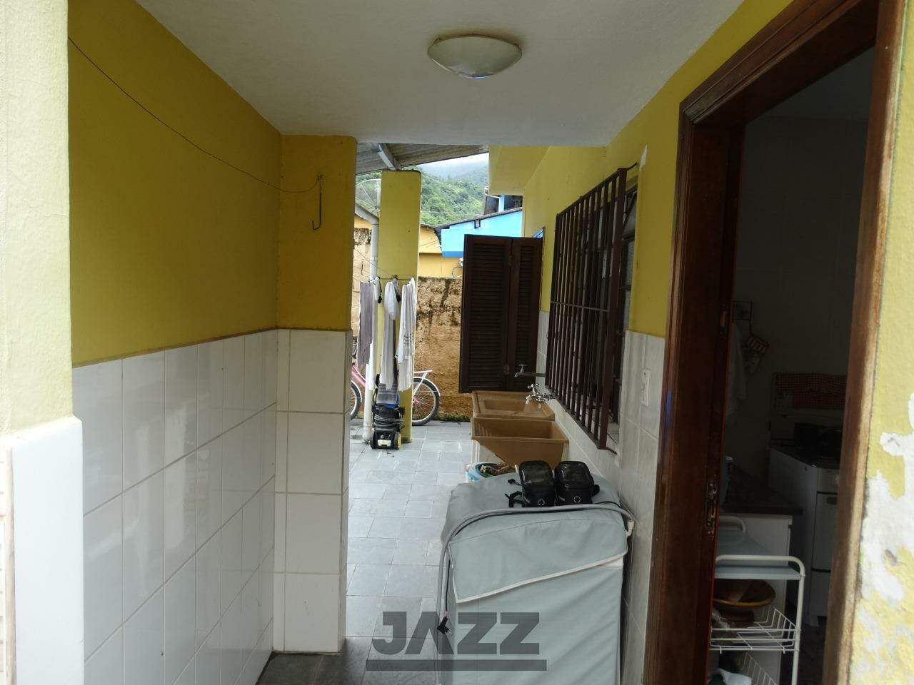 Casa à venda com 3 quartos, 128m² - Foto 26