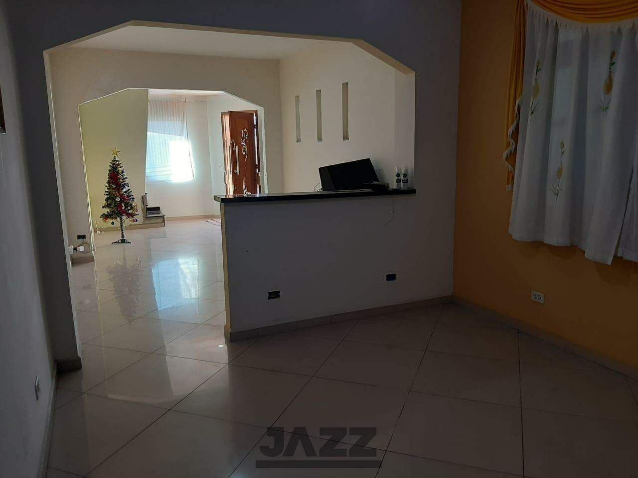 Casa à venda com 4 quartos, 250m² - Foto 3