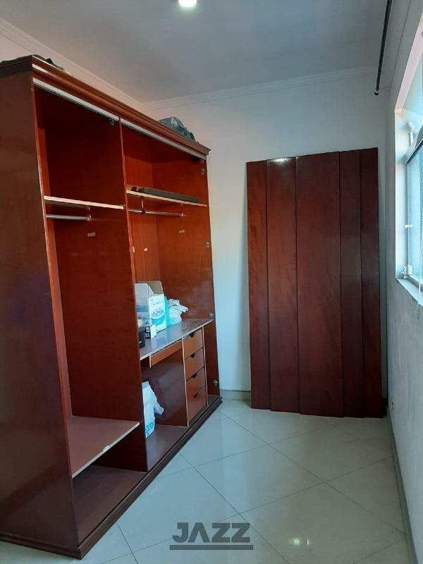 Casa à venda com 4 quartos, 250m² - Foto 21