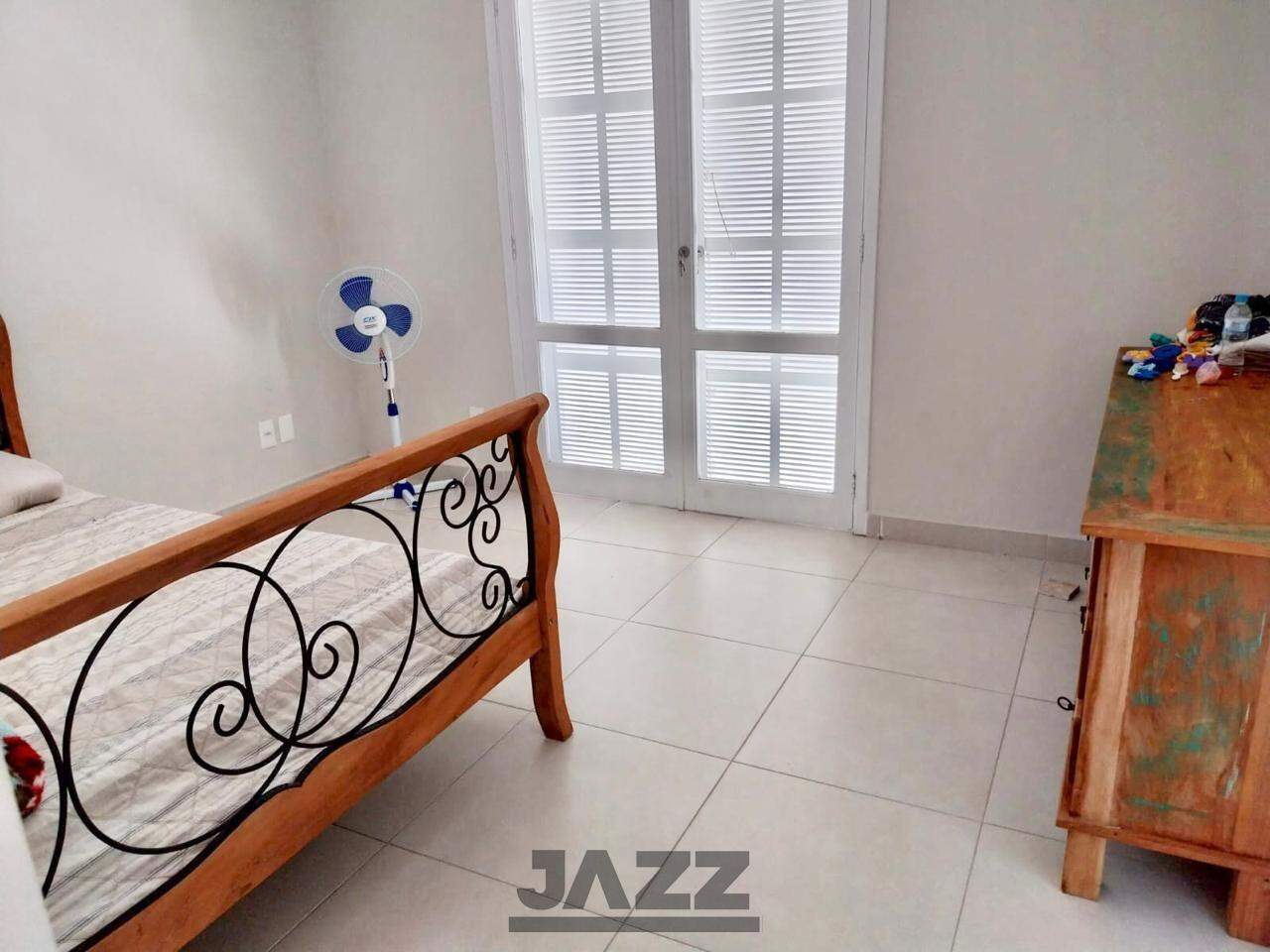 Casa à venda com 3 quartos, 260m² - Foto 10