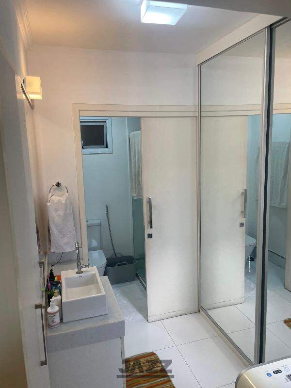 Apartamento à venda com 2 quartos, 83m² - Foto 11