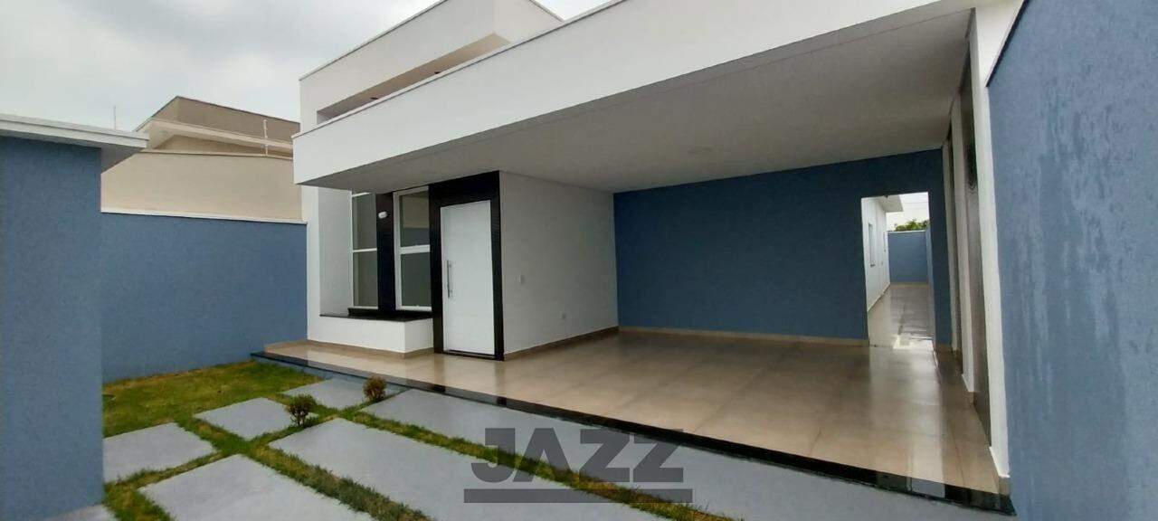 Casa à venda com 3 quartos, 149m² - Foto 1