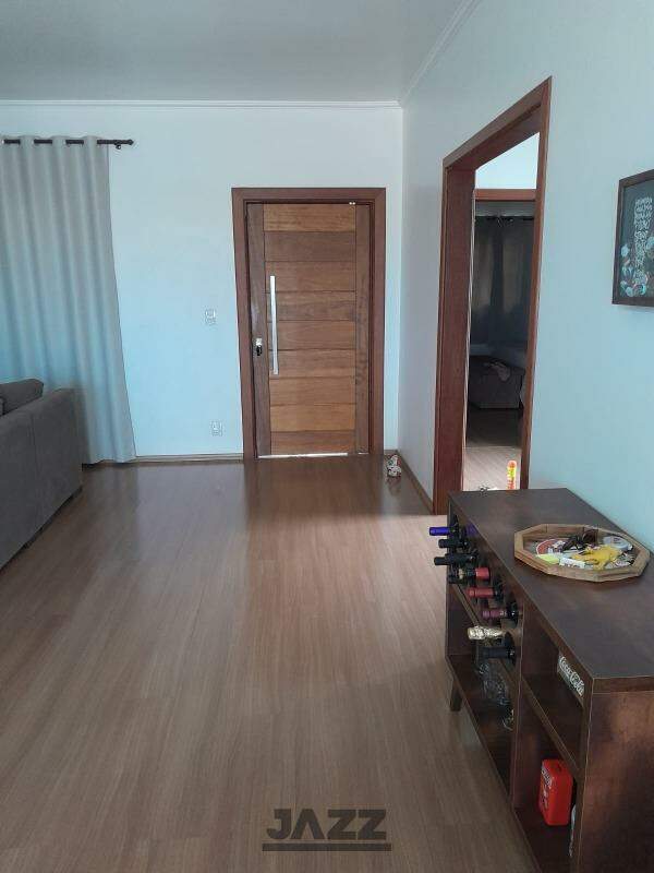 Casa à venda com 3 quartos, 219m² - Foto 17