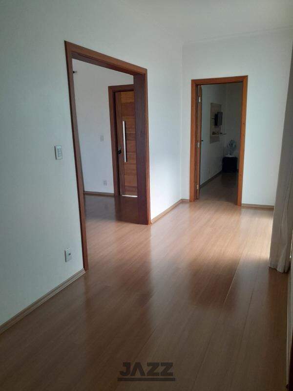 Casa à venda com 3 quartos, 219m² - Foto 11