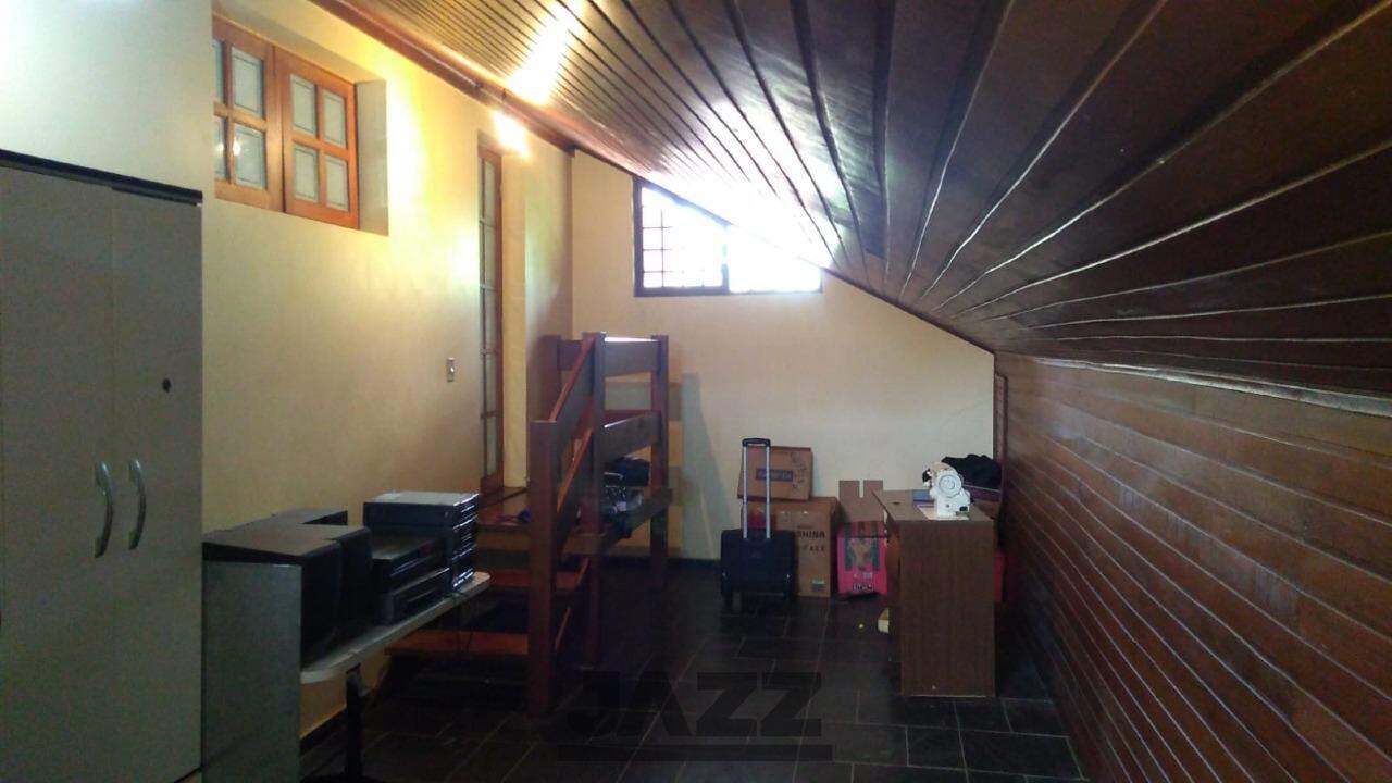 Casa à venda com 5 quartos, 340m² - Foto 37