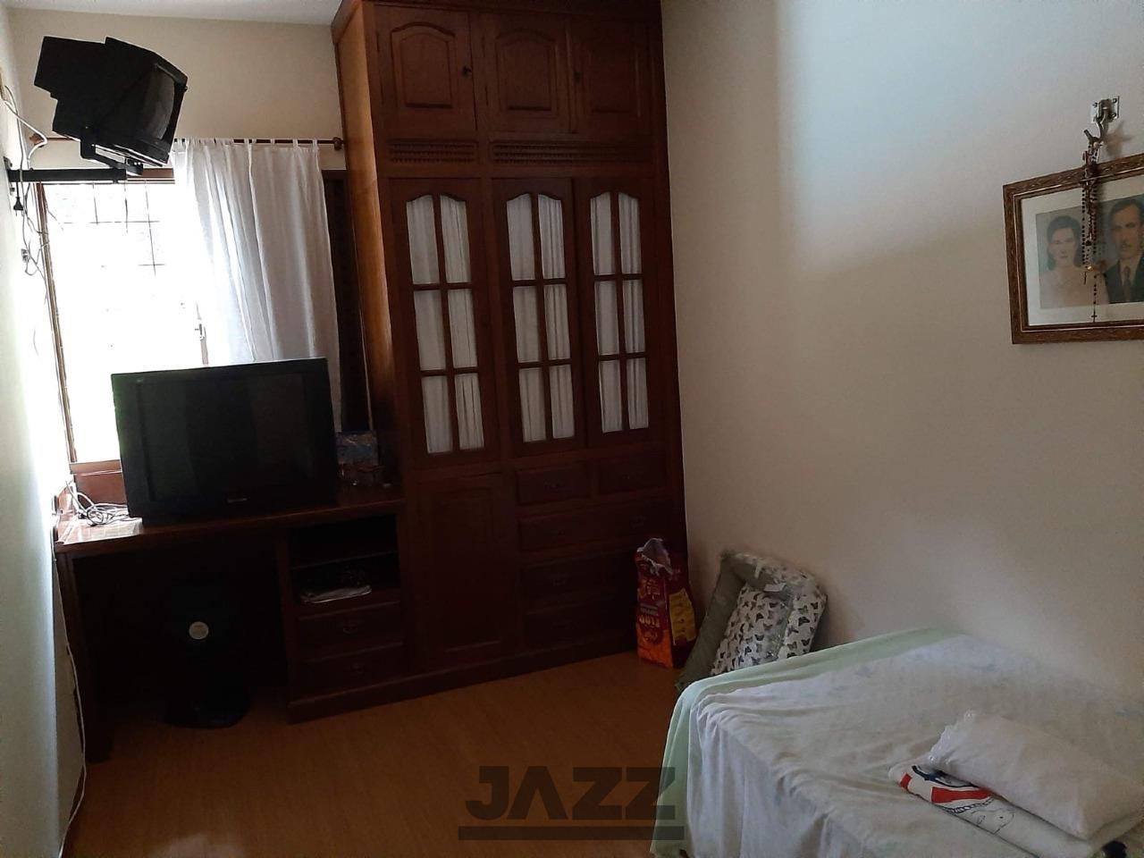 Casa à venda com 5 quartos, 340m² - Foto 6