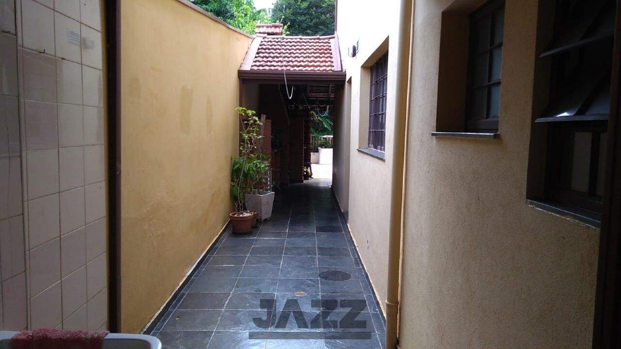 Casa à venda com 5 quartos, 340m² - Foto 31