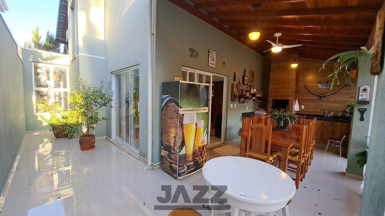 Casa de Condomínio à venda com 3 quartos, 204m² - Foto 18