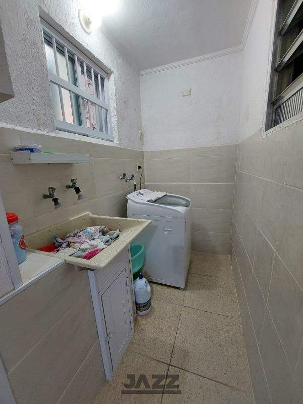 Casa à venda com 5 quartos, 140m² - Foto 30