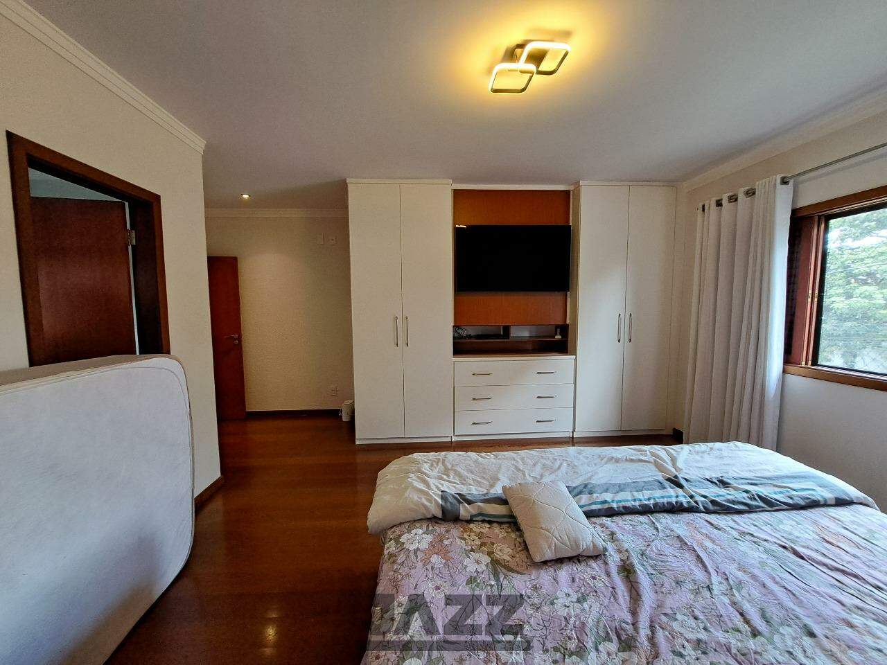 Casa de Condomínio à venda com 4 quartos, 290m² - Foto 20