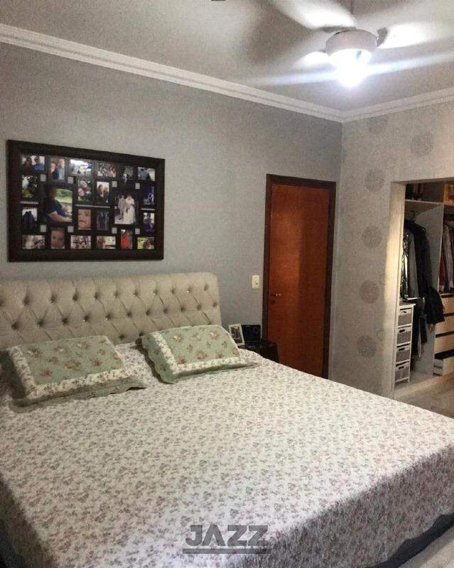 Casa à venda com 3 quartos, 302m² - Foto 14