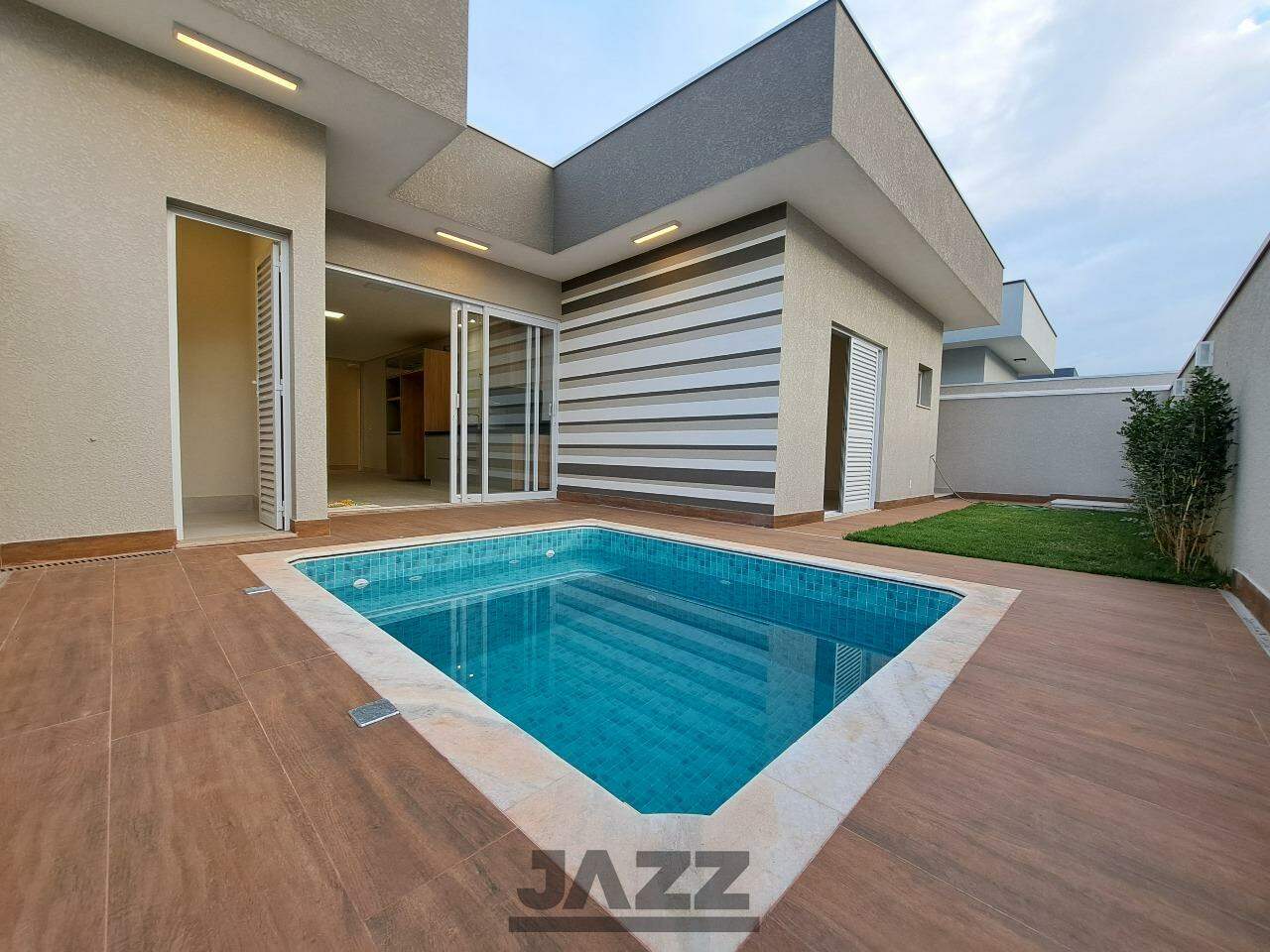 Casa de Condomínio à venda com 3 quartos, 190m² - Foto 1