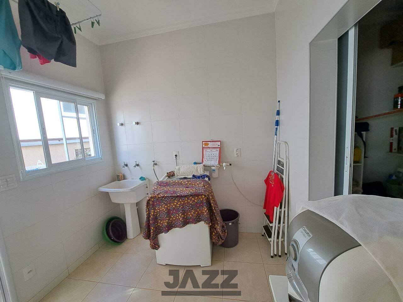 Casa de Condomínio à venda com 3 quartos, 278m² - Foto 25