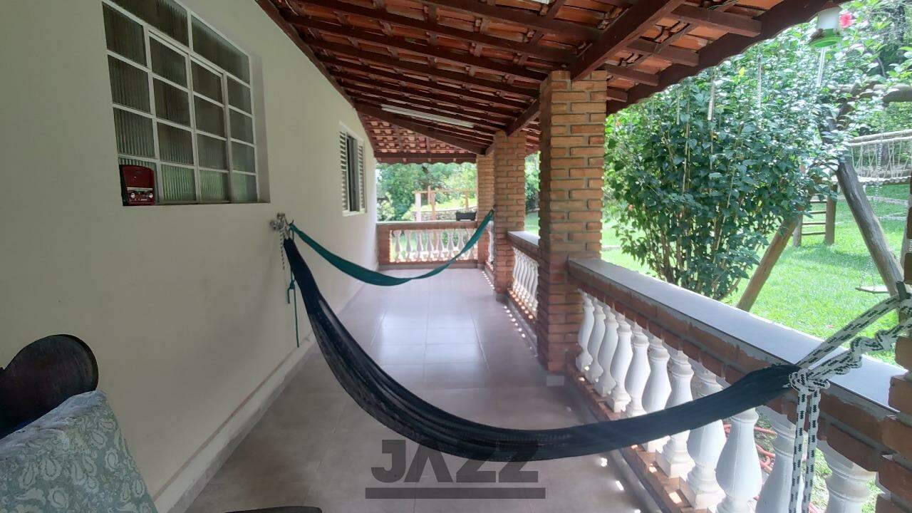 Fazenda à venda com 3 quartos, 268m² - Foto 11