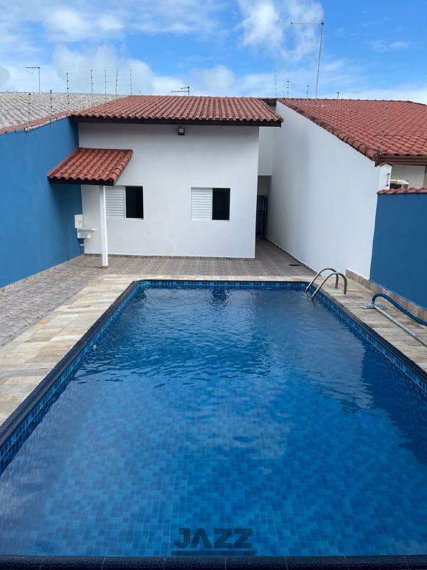 Casa à venda com 3 quartos, 122m² - Foto 2