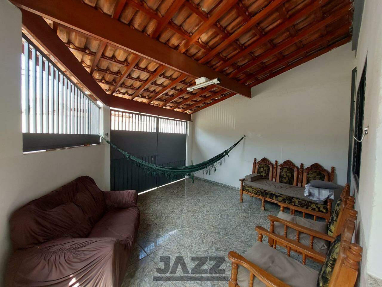 Casa à venda com 2 quartos, 90m² - Foto 4