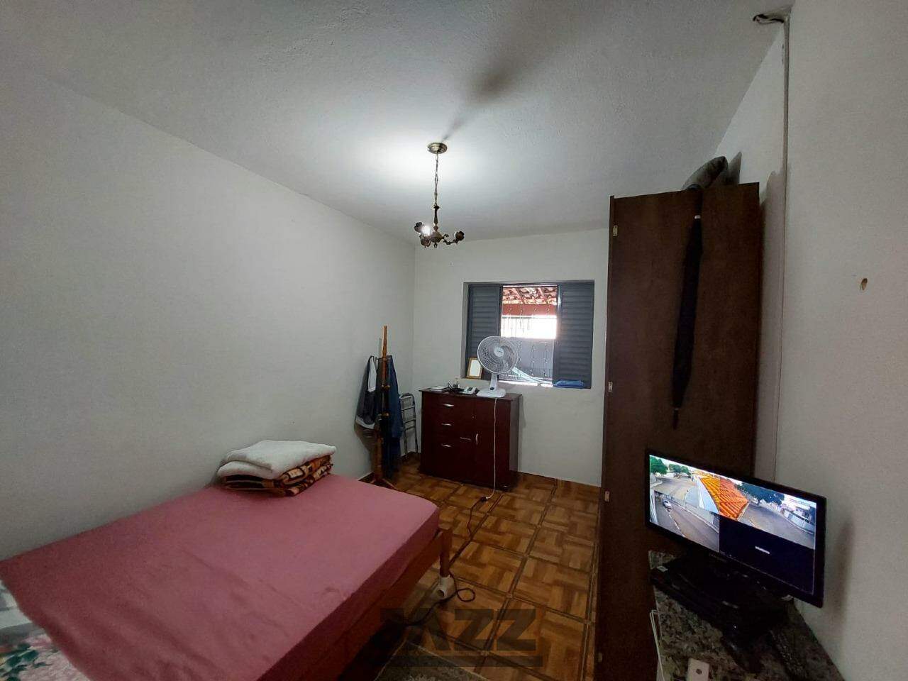 Casa à venda com 2 quartos, 90m² - Foto 13