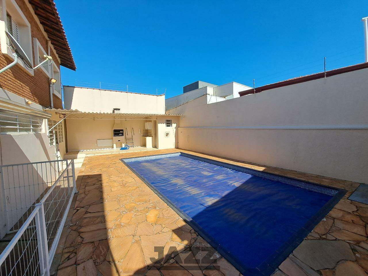 Casa à venda com 3 quartos, 199m² - Foto 9