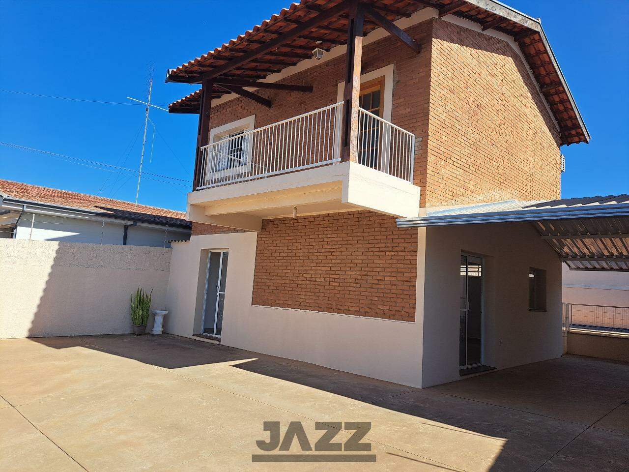 Casa à venda com 3 quartos, 199m² - Foto 2