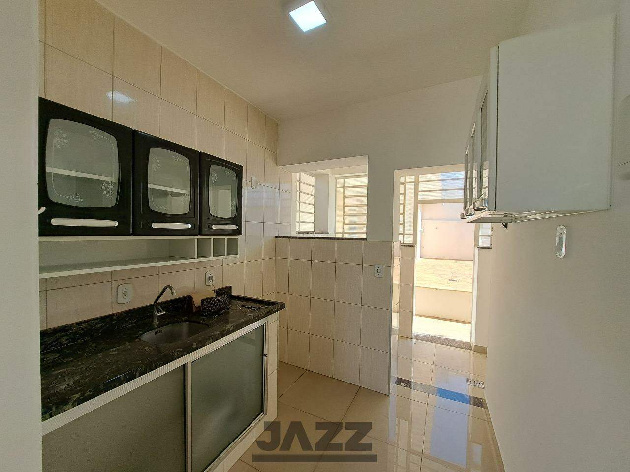 Casa à venda com 3 quartos, 199m² - Foto 8