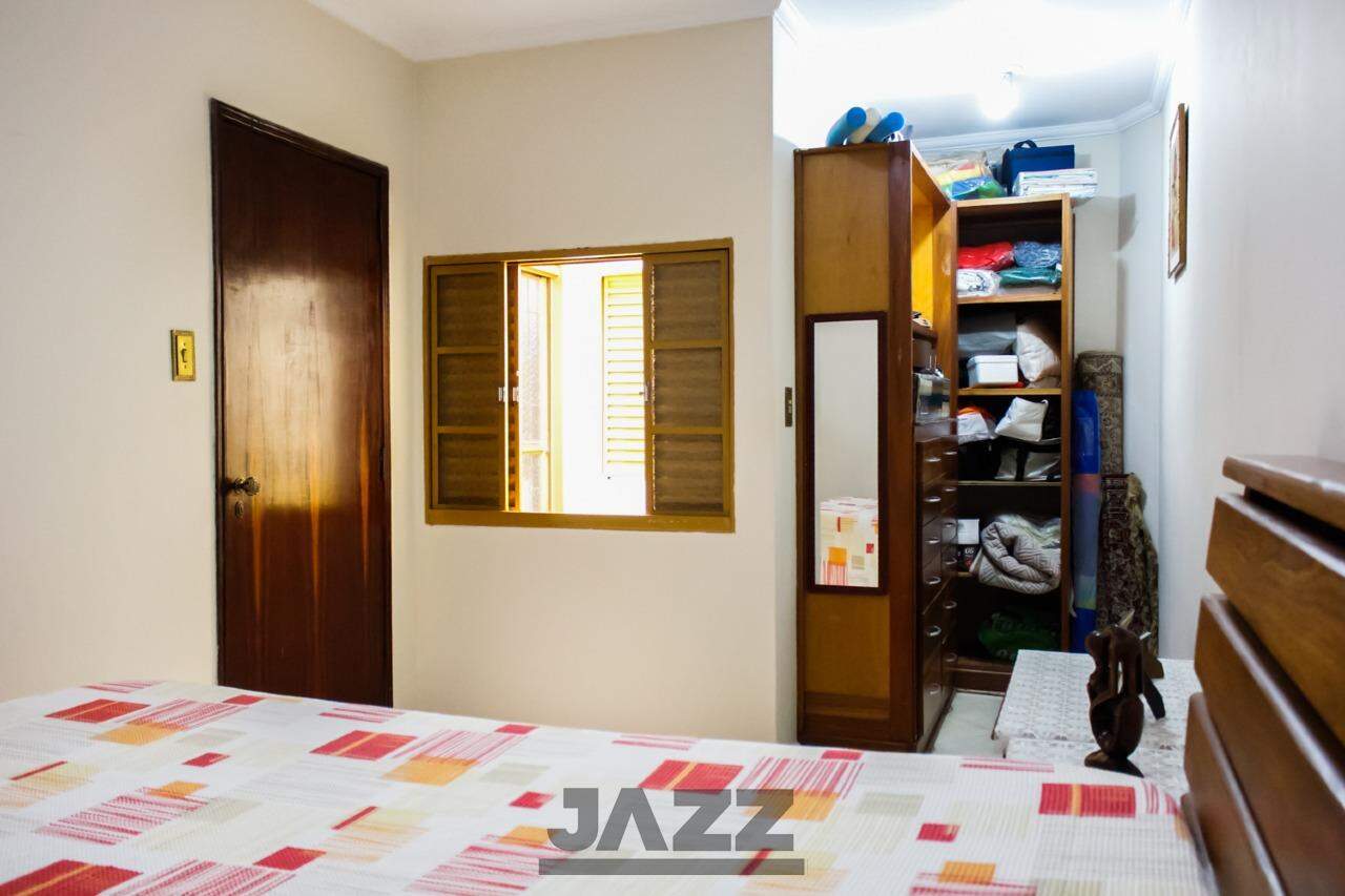 Casa à venda com 4 quartos, 210m² - Foto 30