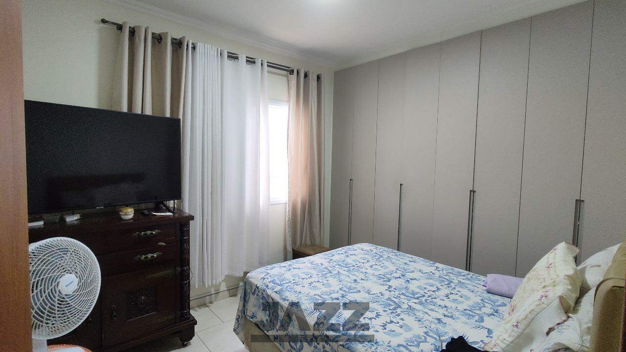 Casa de Condomínio à venda com 3 quartos, 220m² - Foto 14