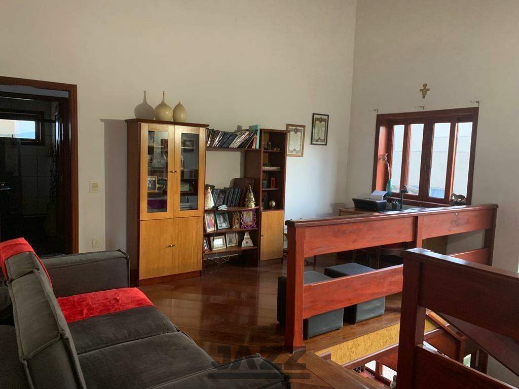 Casa à venda com 4 quartos, 350m² - Foto 14