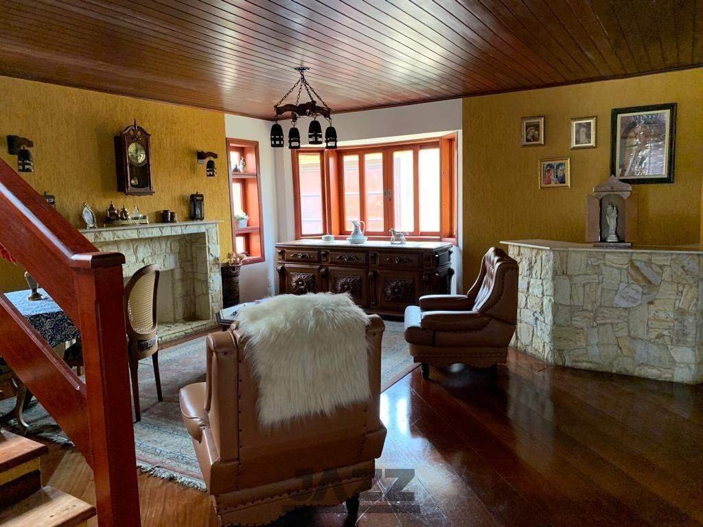 Casa à venda com 4 quartos, 350m² - Foto 3