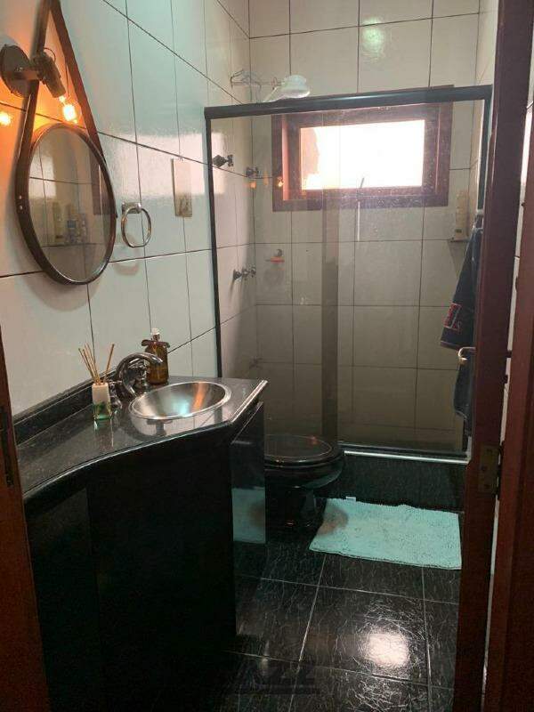 Casa à venda com 4 quartos, 350m² - Foto 19