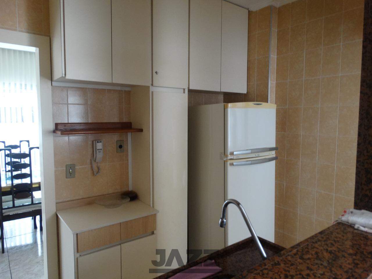 Apartamento à venda com 2 quartos, 70m² - Foto 32