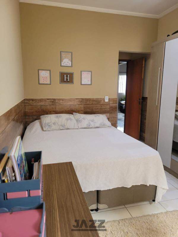 Casa à venda com 3 quartos, 90m² - Foto 11