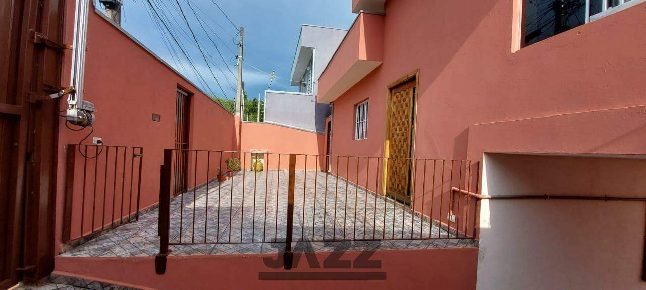 Casa à venda com 3 quartos, 170m² - Foto 1