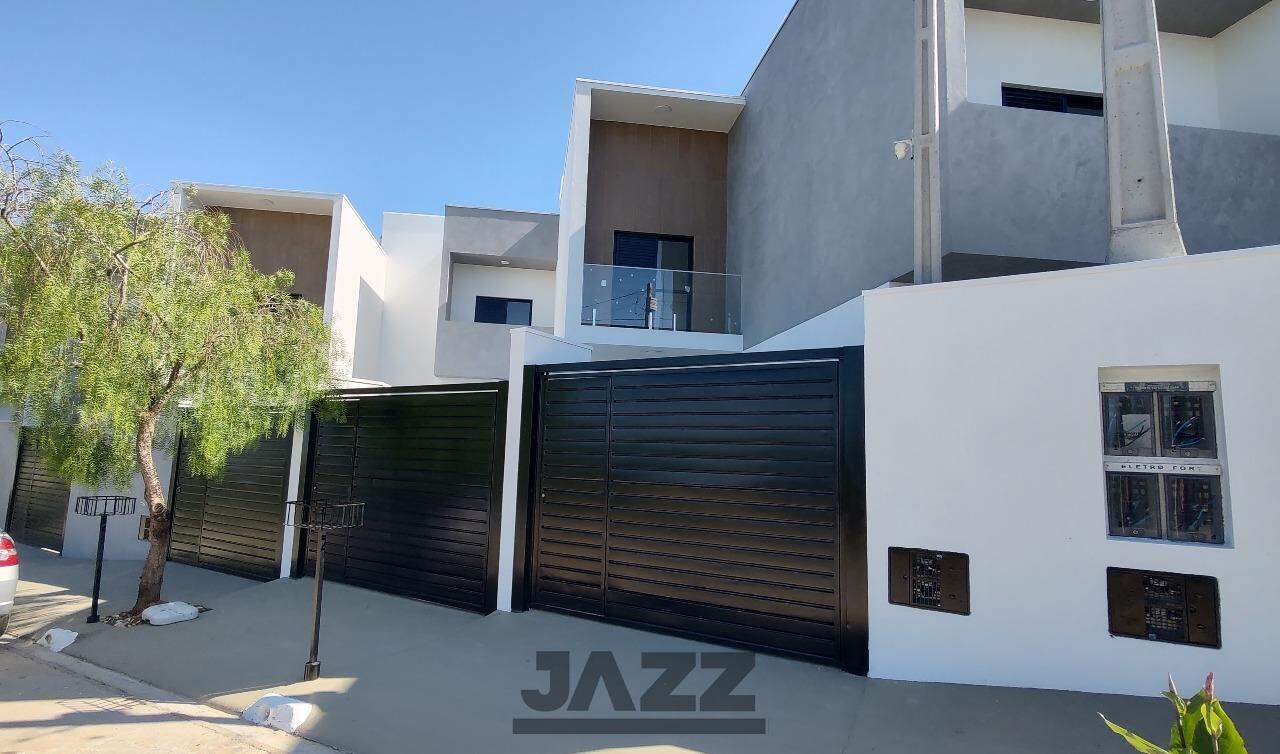 Casa à venda com 2 quartos, 73m² - Foto 2