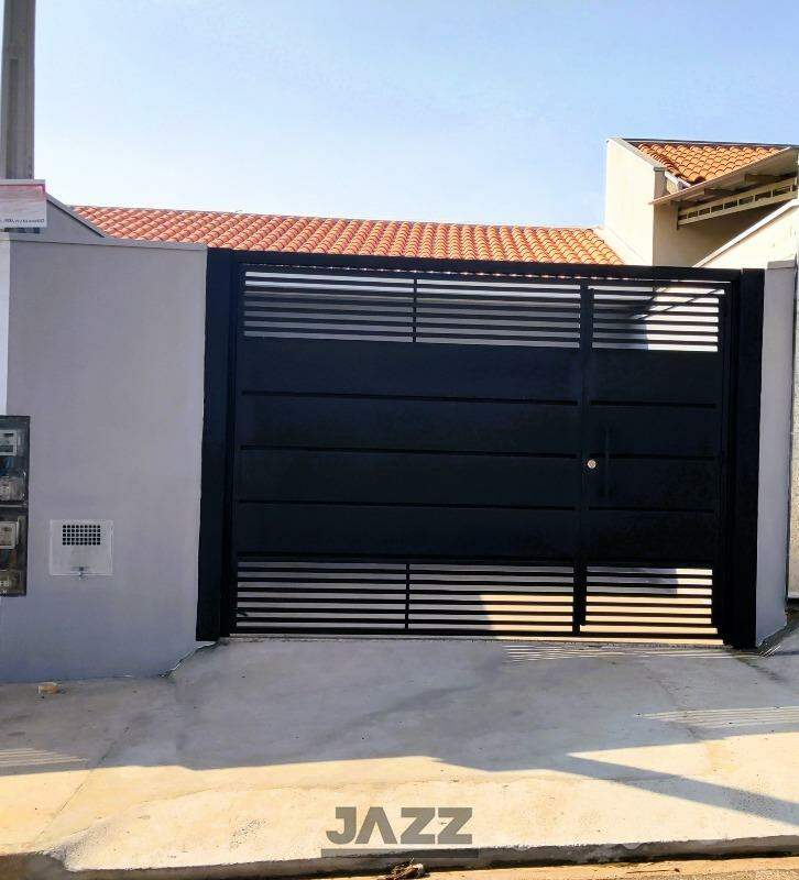 Casa à venda com 2 quartos, 62m² - Foto 2