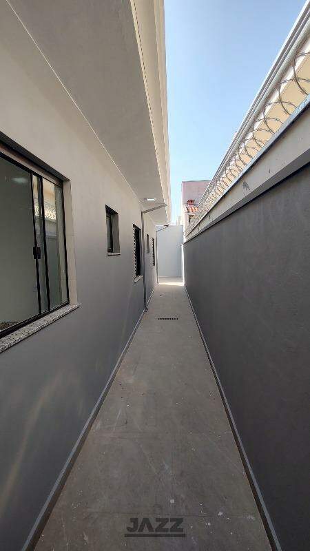 Casa à venda com 2 quartos, 62m² - Foto 18