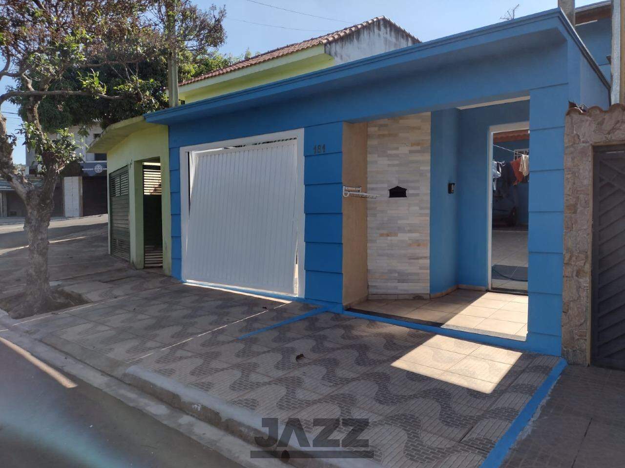 Casa à venda com 2 quartos, 142m² - Foto 1