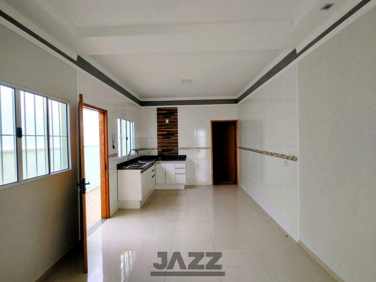 Casa à venda com 3 quartos, 70m² - Foto 2