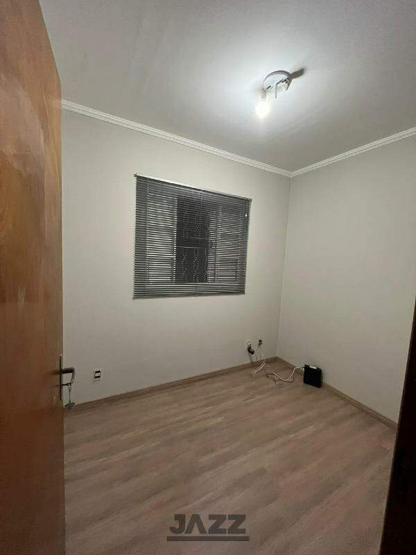 Casa à venda com 4 quartos, 200m² - Foto 9