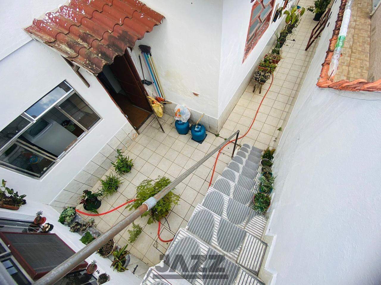 Casa à venda com 3 quartos, 90m² - Foto 25