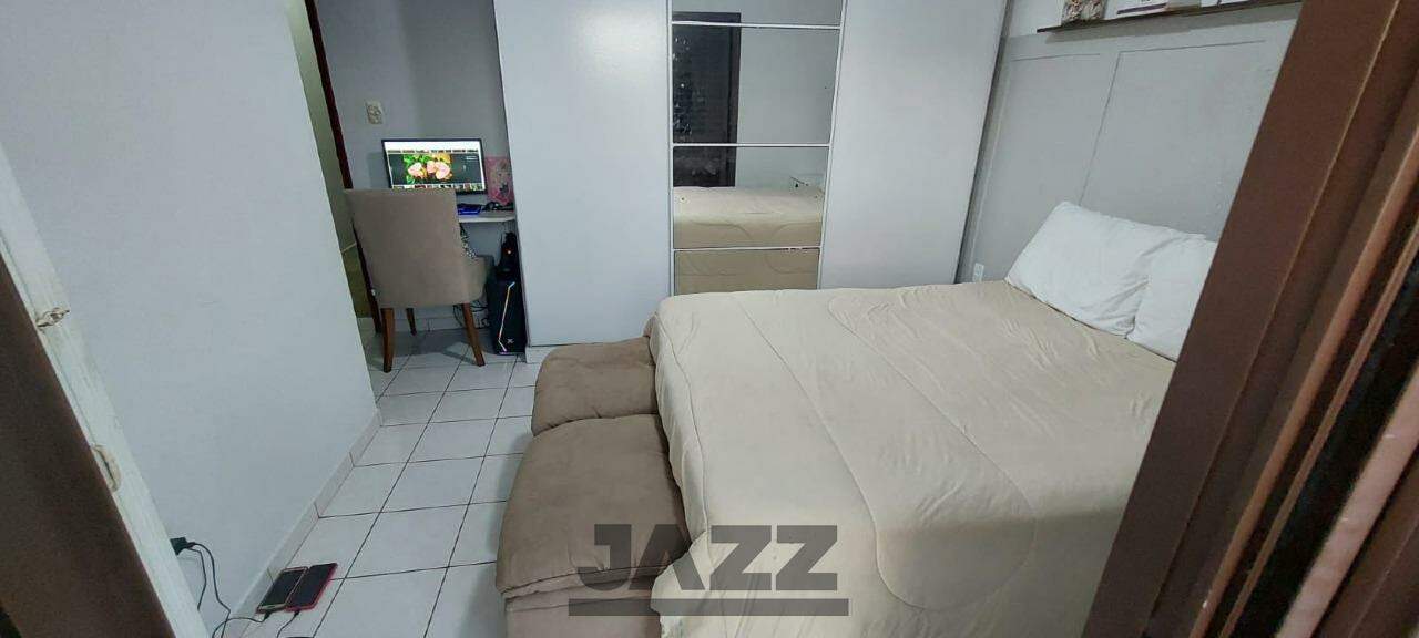 Apartamento à venda com 2 quartos, 72m² - Foto 11