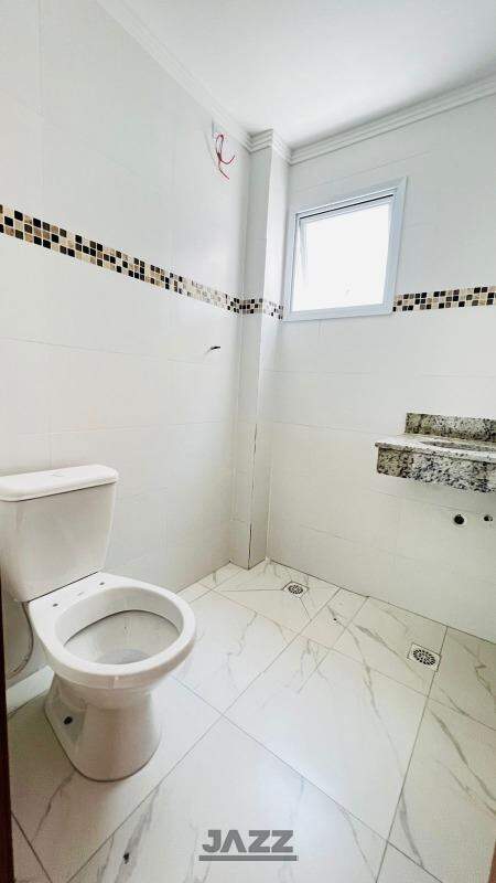 Apartamento à venda com 2 quartos, 67m² - Foto 11