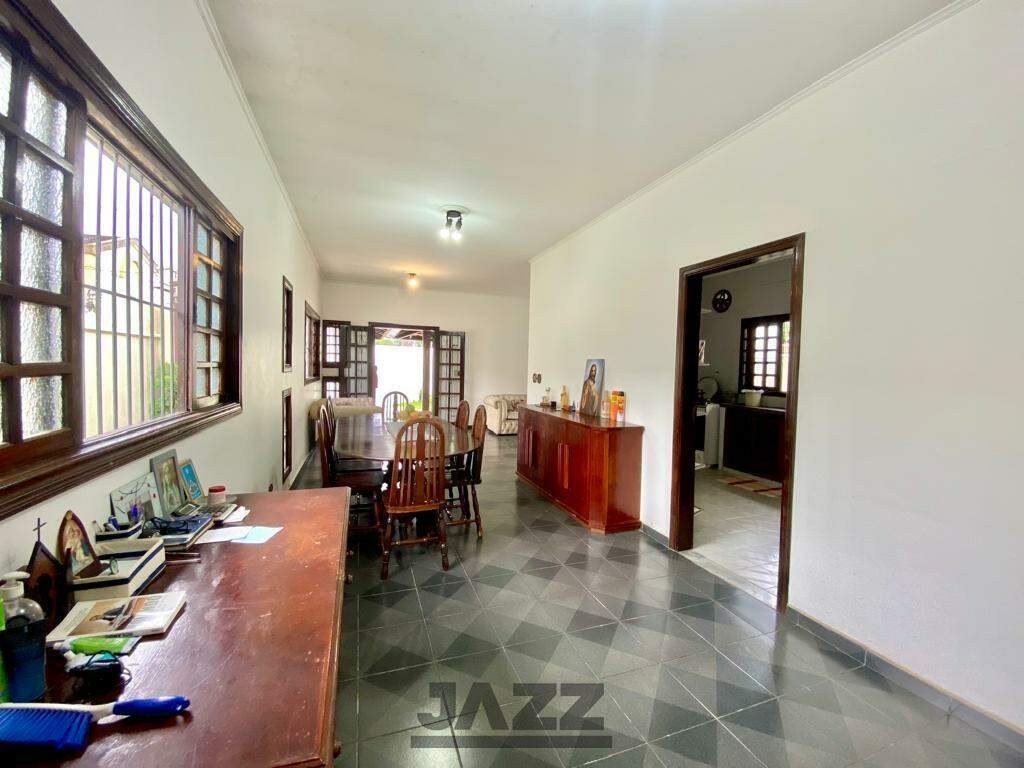 Casa à venda com 4 quartos, 193m² - Foto 11