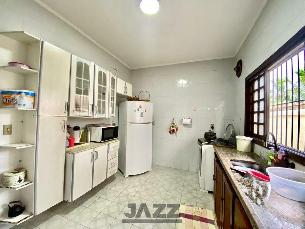 Casa à venda com 4 quartos, 193m² - Foto 15