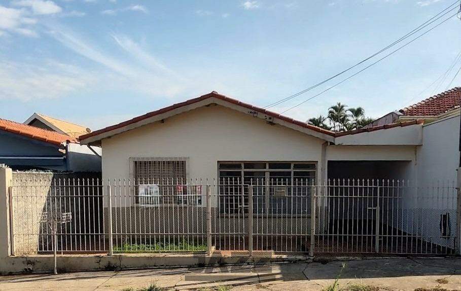 Casa à venda com 3 quartos, 107m² - Foto 1