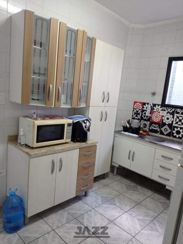 Apartamento à venda com 1 quarto, 45m² - Foto 7